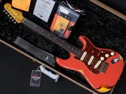 FENDER  LIMITED EDITION 1961 STRATOCASTER HEAVY RELIC AGED FIESTA RED OVER 3 C