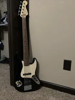 NEW FENDER ELECTRIC JAZZ BASS 5 STRING AFFINITY SERIES