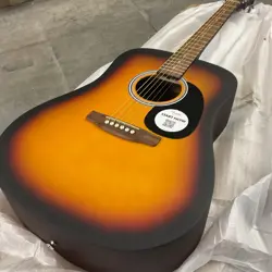 GUITAR SUNBURST *READ*