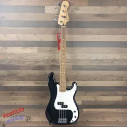 USED-FENDER PLAYER PRECISION BASS EXCELLENT CONDITION, BLACK