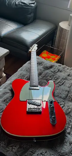 1998 FENDER TELECASTER