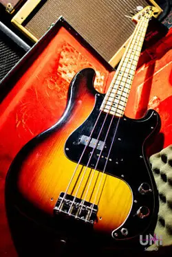 FENDER PRECISION BASS / 1976 USED ELECTRIC BASS
