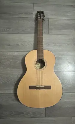 NYLON GUITAR NATURAL
