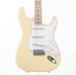 FENDER JAPAN EXCLUSIVE YNGWIE MALMSTEEN STRATOCASTER  VINTAGE WHITE