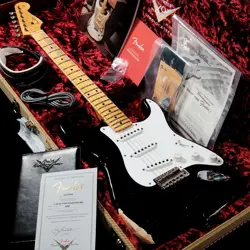 FENDER CUSTOM SHOP LIMITED EDITION 70TH ANNIVERSARY 1954 STRATOCASTER RELIC AGED