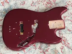 FENDER AMERICAN PERFORMER MUSTANG BASS BODY AUBERGINE