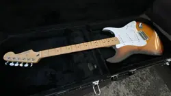 MEXICAN FENDER STRATOCASTER