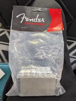 FENDER STANDARD BRIDGE