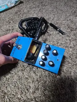 STARCASTER DISTORTION GUITAR