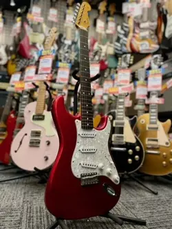 FENDER JAPAN  ST62-70 ''MOD.'' -CAR (CANDY APPLE RED)- 2004-2006