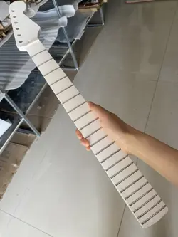 22FRET WHITE GLOSS MAPLE ELECTRIC GUITAR NECK SUITABLE FOR FENDER STRAT