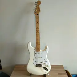 ST-43 STRATOCASTER SWH/M