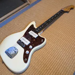 ELECTRIC GUITAR FENDER AMERICAN VINTAGE 1 JAZZMASTER WHITE S/N V179005