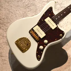 WHITE #JD25012666 3.