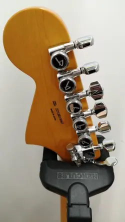 FENDER JEAN-KEN JOHNNY JAGUAR ELECTRIC GUITAR USED