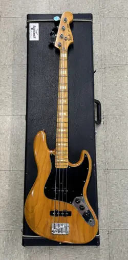 VINTAGE 1978 FENDER JAZZ BASS W/HSC