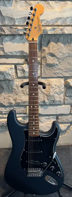 2003 FENDER STANDARD STRATOCASTER GUN METAL BLUE VERY GOOD CONDITION