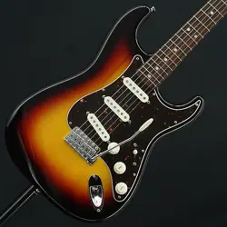 ELECTRIC GUITAR FENDER MADE IN JAPAN TRADITIONAL 70S STRATOCASTER USED