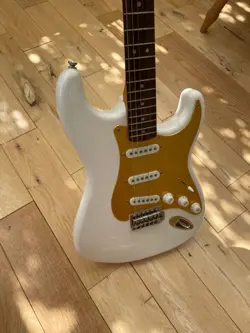 FENDER SQUIRE CLASSIC VIBE 70S STRATOCASTER
