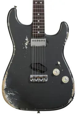 LIMITED-EDITION STRATOCASTER HS