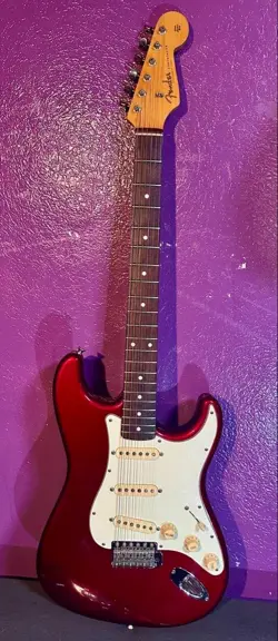 FENDER JAPAN STRATOCASTER ELECTRIC GUITAR MAPLE NECK FROM JAPAN