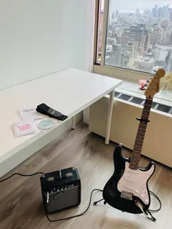 ELECTRIC GUITAR SET (FENDER SQUIER)