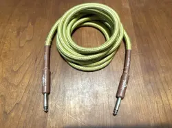 CABLES TAN TWEED