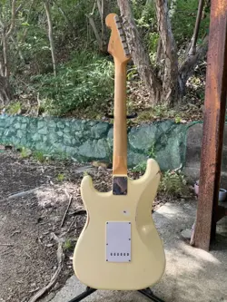 WORN 60'S STRATOCASTER