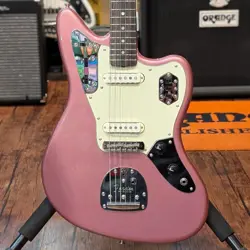 FENDER FSR  JAPAN TRADITIONAL 60S JAGUAR MHC BURGUNDY MIST