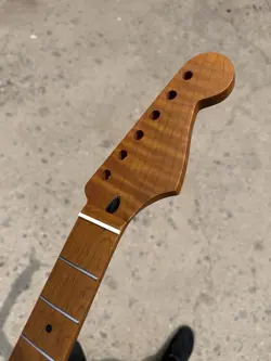 22FRETS ROASTED FLAME MAPLE ELECTRIC GUITAR NECK BONE NUT REPLACEMENT FOR FENDER