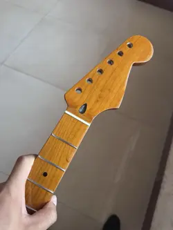 ST 22FRETS ROASTED MAPLE GLOSS FINISH ELECTRIC GUITAR NECK FENDER REPLACEMENT