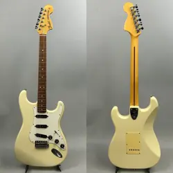 ST72-58US STRATOCASTER WHITE