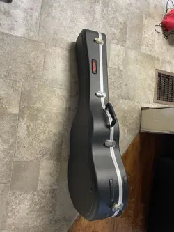 FENDER ACOUSTIC GUITAR W/ HARD SHELL CASE