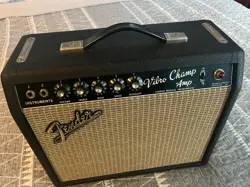FENDER VIBRO-CHAMP