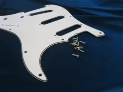 PICK GUARD W/B/W