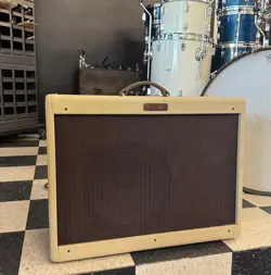 FENDER BLUES JR LIMITED EDITION BLONDE