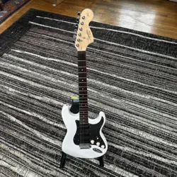 STRAT AFFINITY WHITE