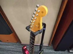 FENDER JAPAN ST-62-US ELECTRIC GUITAR