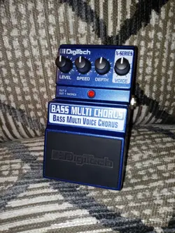 DIGITECH BASS MULTI CHORUS GUITAR EFFECTS PEDAL+GREAT CONDITION+FENDER+DOD
