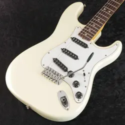 FENDER 1980 STRATOCASTER REFINISH