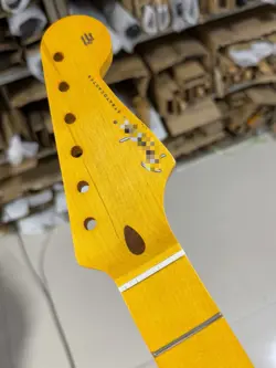 VINTAGE 21FRETS YELLOW SATIN FINISH ELECTRIC GUITAR NECK FOR FENDER START BODY