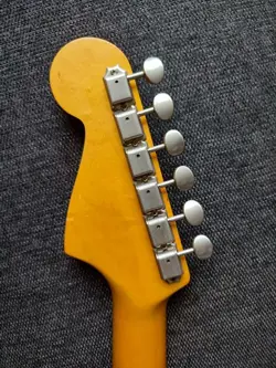 GUITAR 1997-2000 VINTAGE