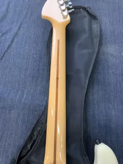 1980S STRATOCASTER ELECTRIC