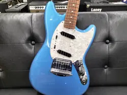 FENDER VINTERA '60S MUSTANG ELECTRIC GUITAR ALDER MAPLE NECK VINTAGE STYLE