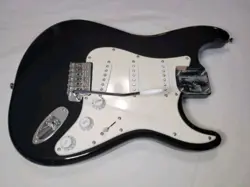 FENDER SQUIER AFFINITY STRATOCASTER GUITAR BODY LOADED BLACK NICE!