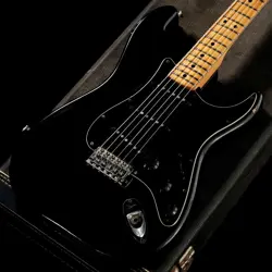 FENDER / 1979 STRATOCASTER BLACK