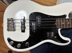 ELECTRIC BASS GUITAR FENDER USA AMERICAN PERFORMER PRECISION ARCTIC WHITE 2023
