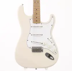 FENDER JAPAN ST68 WHITE