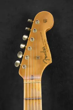 STRATOCASTER RELIC WIDE-FADE