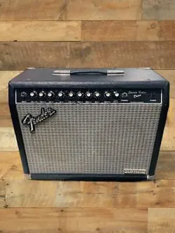 FENDER SVD-20CE TUBE GUITAR AMPLIFIER COMBO TYPE 32W GOOD CONDITION , FROM JAPAN